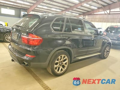 Trzecie zdjęcie samochodu z tyłu: 2012 BMW X5 XDRIVE35I VIN:5UXZV4C54CL750638 - miniatura