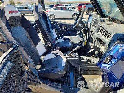 Piąte zdjęcie samochodu w środku: 2021 POLARIS RZR XP 4 1000 UTILITY VEHICLE VIN:3NSN4K995MH646376 - miniatura