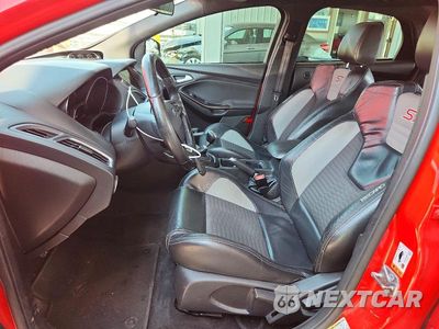 Zdjęcie 7 z 12 samochodu: 2017 FORD FOCUS ST VIN:1FADP3L94HL235297 - miniatura