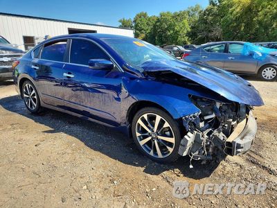 Czwarte zdjęcie samochodu z boku: 2017 NISSAN ALTIMA 2.5 SR VIN:1N4AL3AP7HC497539 - miniatura