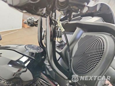 Zdjęcie 8 z 10 samochodu: 2024 HARLEY-DAVIDSON FLHX VIN:1HD1KB719RB624095 - miniatura