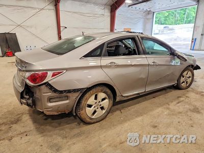 Trzecie zdjęcie samochodu z tyłu: 2011 HYUNDAI SONATA HYBRID VIN:KMHEC4A48BA004280 - miniatura