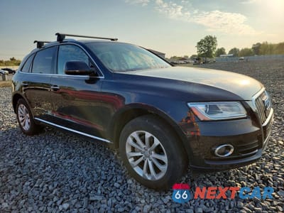 Czwarte zdjęcie samochodu z boku: 2016 AUDI Q5 PREMIUM VIN:WA1C2AFP2GA015583 - miniatura