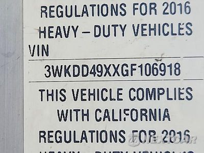 Zdjęcie 11 z 12 samochodu: 2016 KENWORTH T800 SEMI TRUCK VIN:3WKDD49XXGF106918 - miniatura