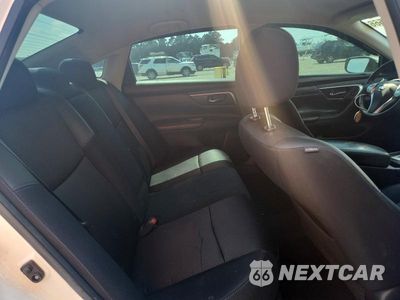 Zdjęcie 10 z 12 samochodu: 2016 NISSAN ALTIMA 2.5 SR VIN:1N4AL3AP3GC259816 - miniatura