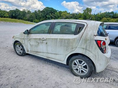 Drugie zdjęcie samochodu z przodu: 2013 CHEVROLET SONIC LT VIN:1G1JC6SH9D4206779 - miniatura