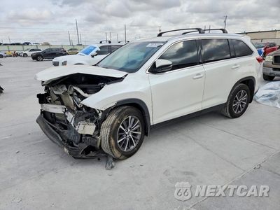 2019 TOYOTA HIGHLANDER XLE 5TDJZRFH6KS958748 - główne zdjęcie licytacji z USA - miniatura