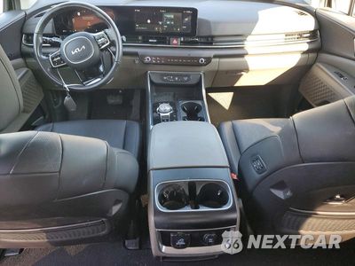 Zdjęcie 8 z 14 samochodu: 2025 KIA CARNIVAL HYBRID SX VIN:KNDNE5KA0S6048415 - miniatura