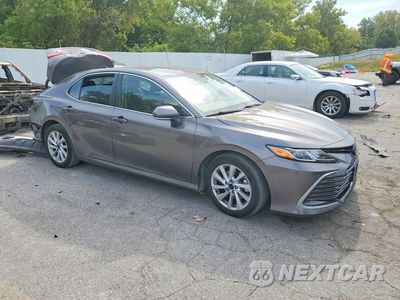 Czwarte zdjęcie samochodu z boku: 2023 TOYOTA CAMRY LE VIN:4T1R11AK7PU147439 - miniatura