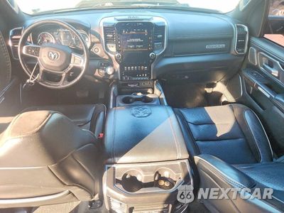 Zdjęcie 8 z 12 samochodu: 2020 RAM 1500 LARAMIE VIN:1C6SRFJT3LN383182 - miniatura