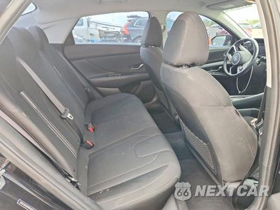 Zdjęcie 10 z 12 samochodu: 2022 HYUNDAI ELANTRA SEL VIN:5NPLS4AG9NH054255 - miniatura