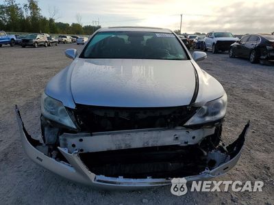 Piąte zdjęcie samochodu w środku: 2011 LEXUS LS 460 VIN:JTHCL5EF7B5010723 - miniatura