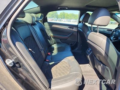 Zdjęcie 10 z 12 samochodu: 2019 HYUNDAI SONATA SPORT VIN:5NPE34AF6KH733103 - miniatura