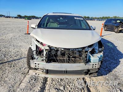 Piąte zdjęcie samochodu w środku: 2021 TOYOTA SIENNA XLE VIN:5TDJRKEC9MS018752 - miniatura