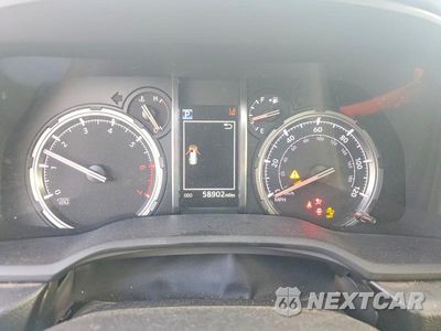 Zdjęcie 9 z 14 samochodu: 2021 TOYOTA 4RUNNER VENTURE EDITION VIN:JTEHU5JR0M5940904 - miniatura