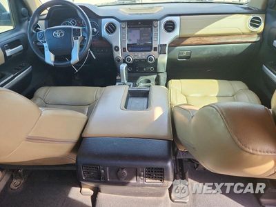 Zdjęcie 8 z 12 samochodu: 2014 TOYOTA TUNDRA CREWMAX LIMITED VIN:5TFHW5F19EX347551 - miniatura