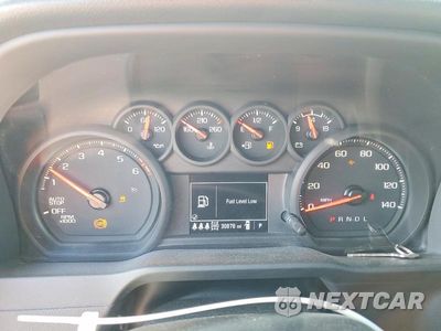 Zdjęcie 9 z 13 samochodu: 2025 GMC SIERRA K1500 VIN:1GTUUAED3SZ252430 - miniatura