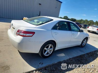 Trzecie zdjęcie samochodu z tyłu: 2011 TOYOTA CAMRY BASE VIN:4T1BF3EK7BU720230 - miniatura