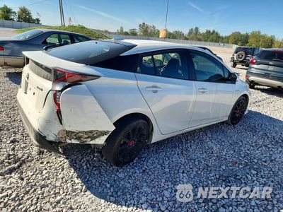 Trzecie zdjęcie samochodu z tyłu: 2017 TOYOTA PRIUS THREE VIN:JTDKARFU6H3042431 - miniatura