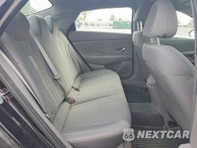 Zdjęcie 10 z 12 samochodu: 2022 HYUNDAI ELANTRA SEL VIN:5NPLM4AGXNH063413 - miniatura