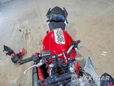 Piąte zdjęcie samochodu w środku: 2023 YAMAHA YZF-R6 VIN:JYARJ18E7EA013321 - miniatura