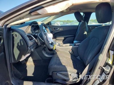 Zdjęcie 7 z 13 samochodu: 2016 CHRYSLER 200 LIMITED VIN:1C3CCCAB1GN102057 - miniatura