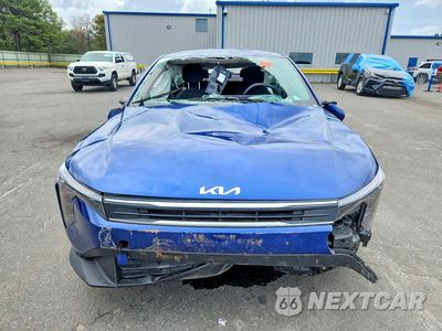 Piąte zdjęcie samochodu w środku: 2026 KIA K4 LXS VIN:3KPFT4DE9TE322985 - miniatura
