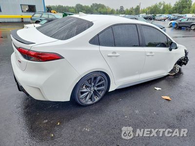 Trzecie zdjęcie samochodu z tyłu: 2024 TOYOTA COROLLA XSE VIN:JTDT4MCE7RJ104797 - miniatura