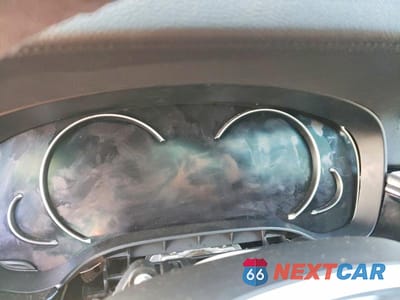 Zdjęcie 9 z 12 samochodu: 2018 BMW M5 VIN:WBSJF0C53JB283924 - miniatura