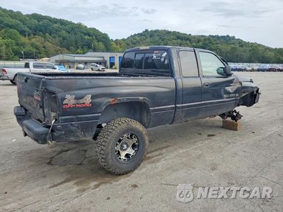 Trzecie zdjęcie samochodu z tyłu: 2000 DODGE RAM 1500 VIN:3B7HF13Z1YG160820 - miniatura