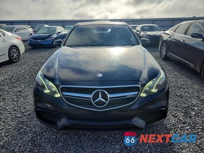 Piąte zdjęcie samochodu w środku: 2016 MERCEDES-BENZ E 63 AMG-S VIN:WDDHF7GB9GB301694 - miniatura