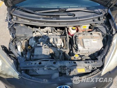 Zdjęcie 11 z 13 samochodu: 2012 TOYOTA PRIUS C TWO VIN:JTDKDTB34C1024287 - miniatura