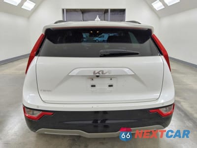 Zdjęcie 6 z 12 samochodu: 2023 KIA NIRO WIND VIN:KNDCR3L14P5034254 - miniatura