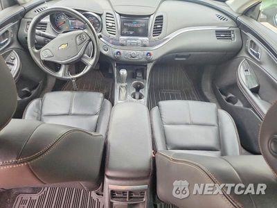 Zdjęcie 8 z 12 samochodu: 2018 CHEVROLET IMPALA LT VIN:2G1105S37J9147179 - miniatura