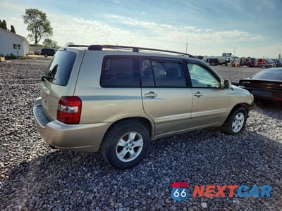Trzecie zdjęcie samochodu z tyłu: 2004 TOYOTA HIGHLANDER BASE VIN:JTEGD21A840105411 - miniatura