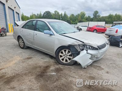 Czwarte zdjęcie samochodu z boku: 2004 TOYOTA CAMRY XLE VIN:4T1BE32K64U375833 - miniatura