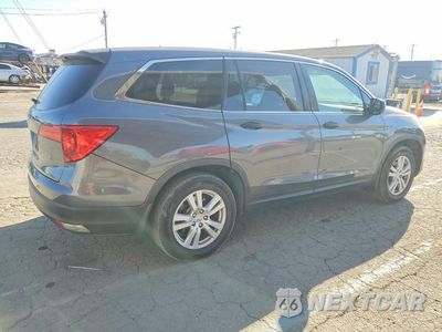 Trzecie zdjęcie samochodu z tyłu: 2016 HONDA PILOT LX VIN:5FNYF5H19GB037202 - miniatura