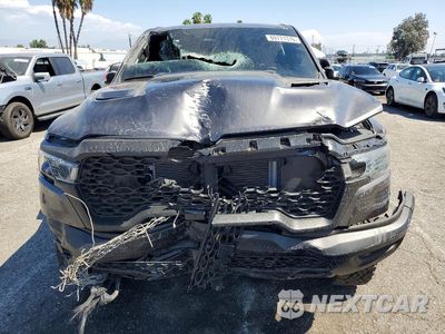 Piąte zdjęcie samochodu w środku: 2025 RAM 1500 REBEL VIN:1C6SRFLPXSN749993 - miniatura