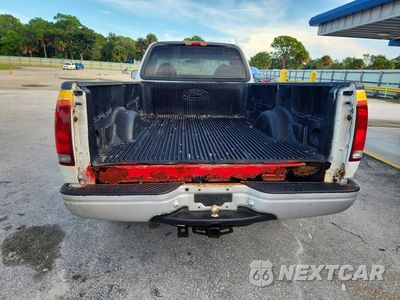 Zdjęcie 6 z 13 samochodu: 2000 FORD F150 VIN:1FTZF1728YNB19772 - miniatura