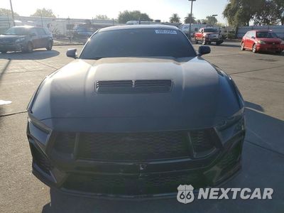 Piąte zdjęcie samochodu w środku: 2025 FORD MUSTANG GT VIN:1FA6P8CFXS5413673 - miniatura