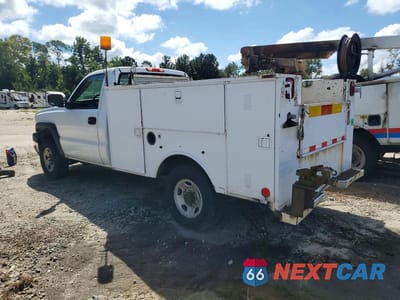 Drugie zdjęcie samochodu z przodu: 2005 CHEVROLET SILVERADO VIN:1GBHC24U85E295270 - miniatura
