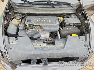 Zdjęcie 11 z 12 samochodu: 2015 JEEP CHEROKEE LATITUDE VIN:1C4PJMCB2FW625845 - miniatura