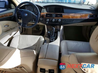 Zdjęcie 8 z 12 samochodu: 2010 BMW 528 XI VIN:WBANV1C50AC156847 - miniatura