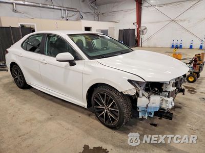 Czwarte zdjęcie samochodu z boku: 2021 TOYOTA CAMRY SE VIN:4T1G11AK8MU492899 - miniatura