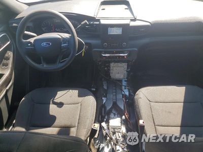 Zdjęcie 8 z 12 samochodu: 2021 FORD EXPLORER POLICE INTERCEPTOR VIN:1FM5K8AB1MGA19504 - miniatura