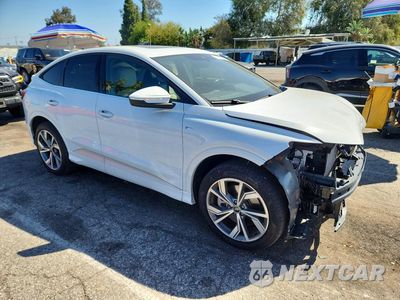 Czwarte zdjęcie samochodu z boku: 2024 AUDI Q4 E-TRON SPORTBACK PREMIUM VIN:WA122BFZ9RP004471 - miniatura