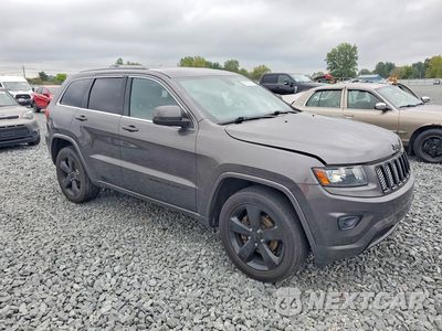 Czwarte zdjęcie samochodu z boku: 2015 JEEP GRAND CHEROKEE LAREDO VIN:1C4RJFAG6FC684076 - miniatura
