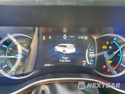 Zdjęcie 9 z 13 samochodu: 2023 CHRYSLER PACIFICA HYBRID LIMITED VIN:2C4RC1S76PR632323 - miniatura