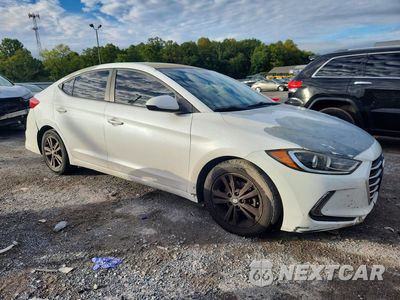 Czwarte zdjęcie samochodu z boku: 2017 HYUNDAI ELANTRA SE VIN:5NPD84LF5HH076961 - miniatura