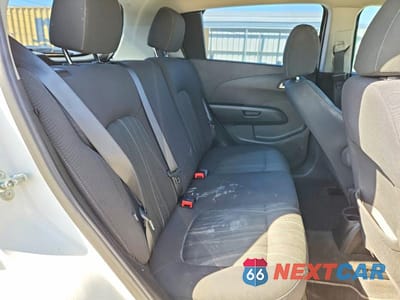 Zdjęcie 10 z 12 samochodu: 2013 CHEVROLET SONIC LT VIN:1G1JC6SH2D4197374 - miniatura
